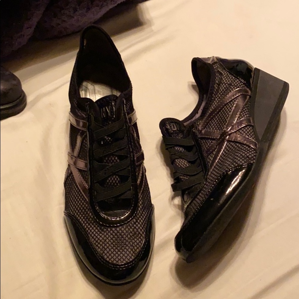 DKNY Wedge Sneakers Black Metallic sz 9